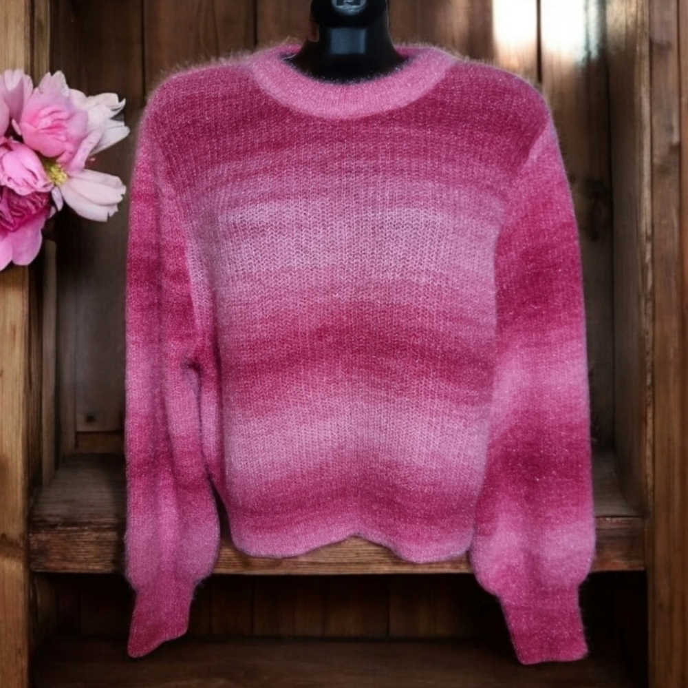 🆕️ Cozy Ombre Gradient Chandail Cropped Pretty In Pink Fuzzy Sweater